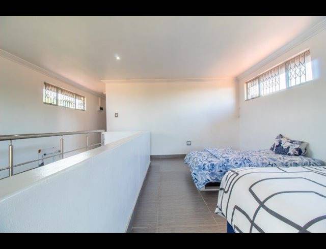 4 BEDROOM HOUSE FOR SALE IN BLUFF